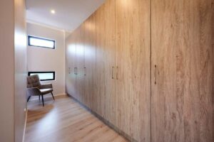 Luxurious-Bedroom-Storage-The-Finn-McGeer-Kitchens