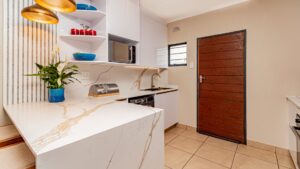 leopards-rest-estate-modern-kitchen-cape-town-mcgeer-kitchens